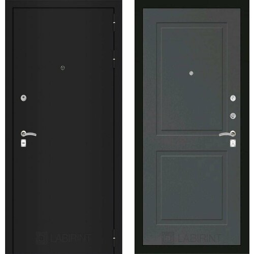 Входная дверь Labirint Classic Шагрень черная 11 Графит софт 880x2050, открывание левое