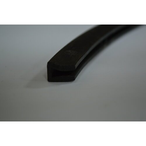 Профиль резиновый черный П-образный для уплотнения стекол и метала. Толщина стекла 3 мм. Длина 3 метра.